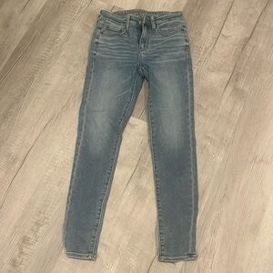 American Eagle Soft Knit Jeans Size 4 NEW WITH TAGS